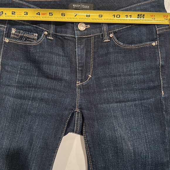 WHITE HOUSE BLACK MARKET Blanc Slim Crop Leg Jeans with Embellishments SZ 00 - Picture 9 of 12